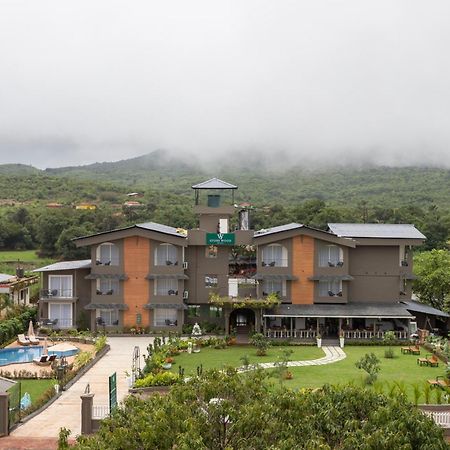 Stone Wood Hotel Amboli מראה חיצוני תמונה